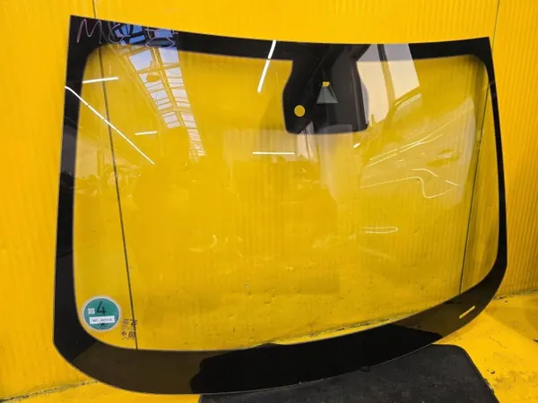 MG ZS Frontscheibe OEM E003853 - Gebraucht image 3