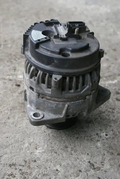 Vaihtovirtageneraattori Mercedes Actros Axor Atego, A0131547802 image 4