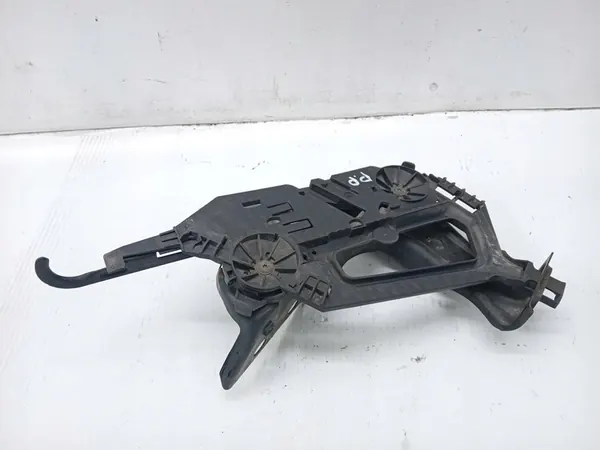 Hållare SKODA OCTAVIA II image 2