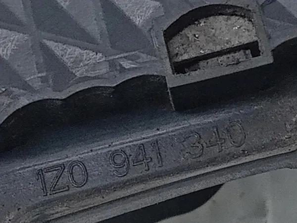 Hållare SKODA OCTAVIA II image 5