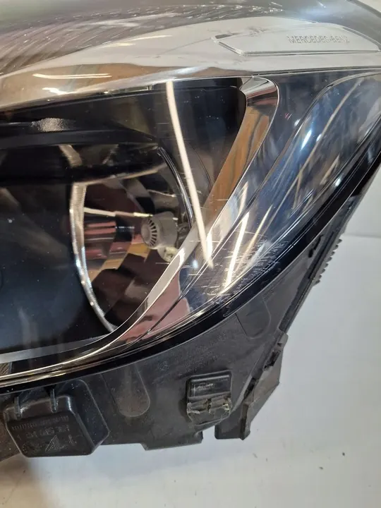 Linker Koplamp Mercedes GLA W156 H7 A1569061100 image 2