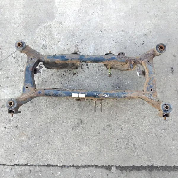 NISSAN X-TRAIL I T30 CHÂSSIS ARRIÈRE 4x4 OEM 55400-8H700 image 1