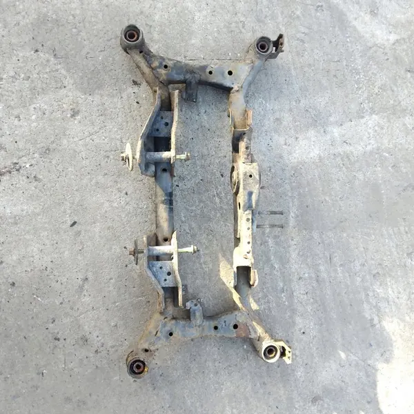 NISSAN X-TRAIL I T30 CHÂSSIS ARRIÈRE 4x4 OEM 55400-8H700 image 7