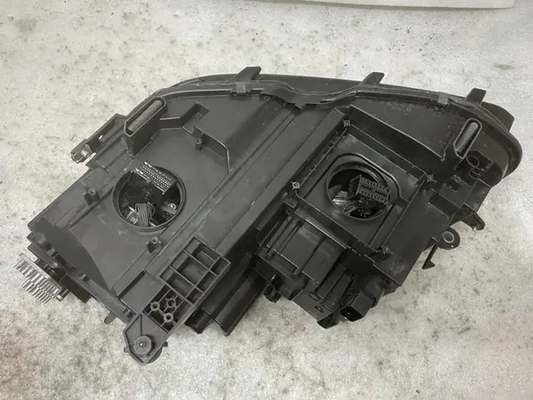 Refletor LED direito VW Tiguan image 6