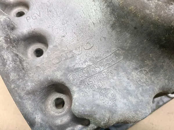 Oljepanna VOLVO V70 S80 XC70 V60 S60 XC60 V40 image 3