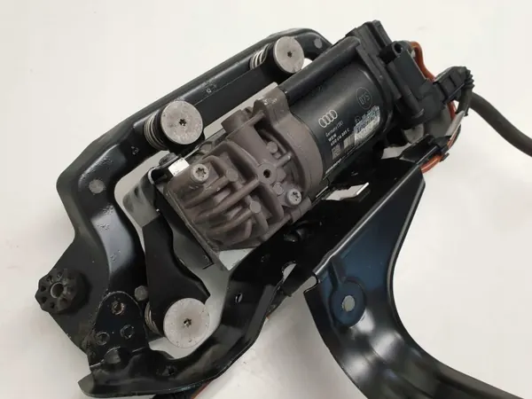 Compresor suspensión Audi A6 A7 C7 OEM 4G0616005C/D image 4