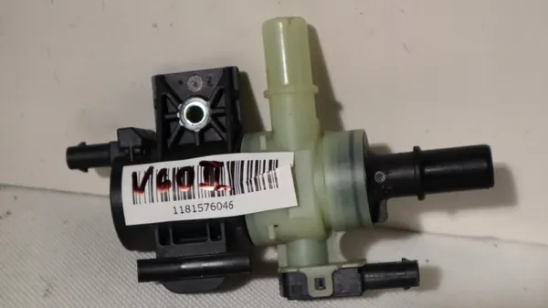 Volvo Kraftstoffdampfventil OEM 32139918 - Gebraucht image 7