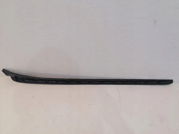 HYUNDAI SANTA FE 16 Moldura de vidro dianteiro direito 861322W000 image 5