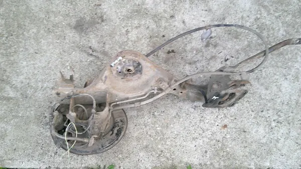 Höger bakre knuckle arm Nissan Qashqai J10 image 2