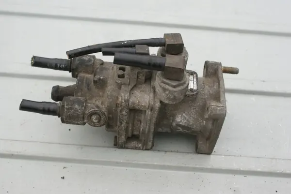 Wabco Bremspedalventil OEM 4613192600 Gebraucht image 3