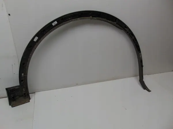 Vasen etulokasuojan lista Audi Q5 80A S-Line 17-25 OEM image 9