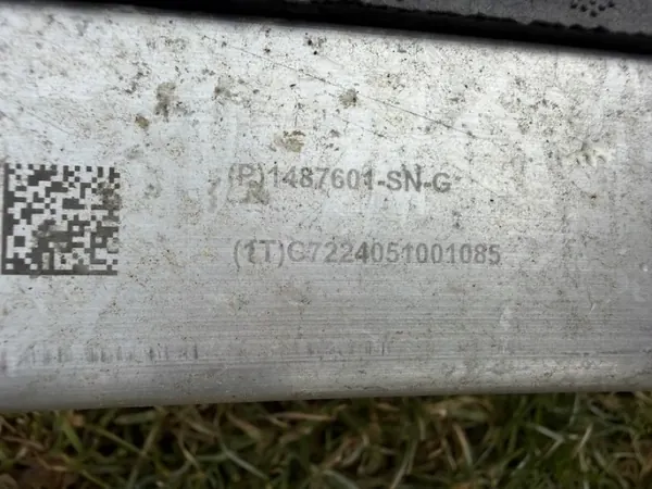 Poutre avant Tesla Model Y OEM 1487601-00-E image 3