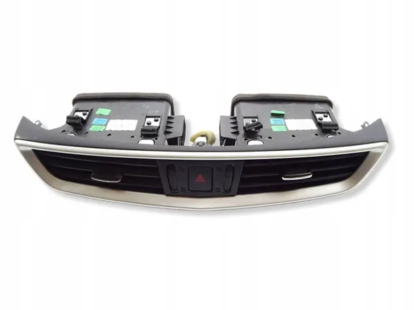 Grille centrale d'aération OEM 4TMQ pour Nissan Qashqai J11 image 2