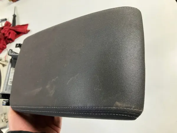 Accoudoir marron OEM 3G0864207A pour Passat B8 image 3