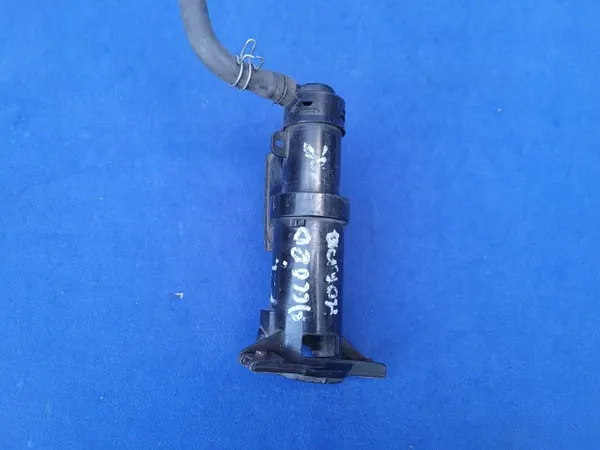 Ajovalopesuri oikea Honda OE OEM SPRYSKIWACZ LAMPY image 6