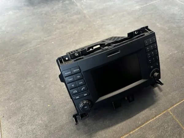 Radio montageframe OEM A9066891931 Mercedes Sprinter image 3