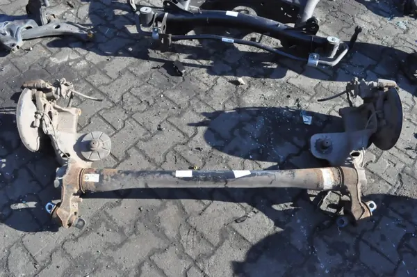 Opel Mokka I taka-akselipalkki OEM 4185U51085 image 2