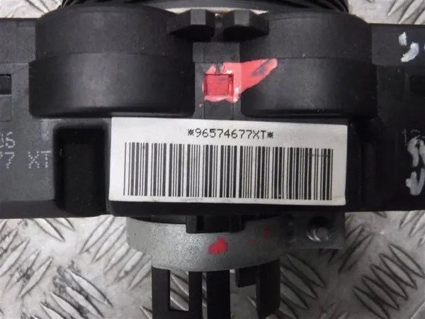 Citroen Xsara Picasso 2005 MPV Schakelaar 96574677XT image 5