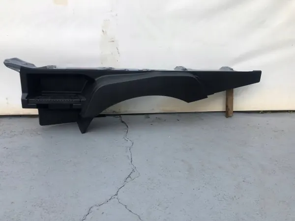 Marchepied gauche Renault Gama T Range OEM 82249132 image 2