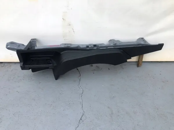 Marchepied gauche Renault Gama T Range OEM 82249132 image 4