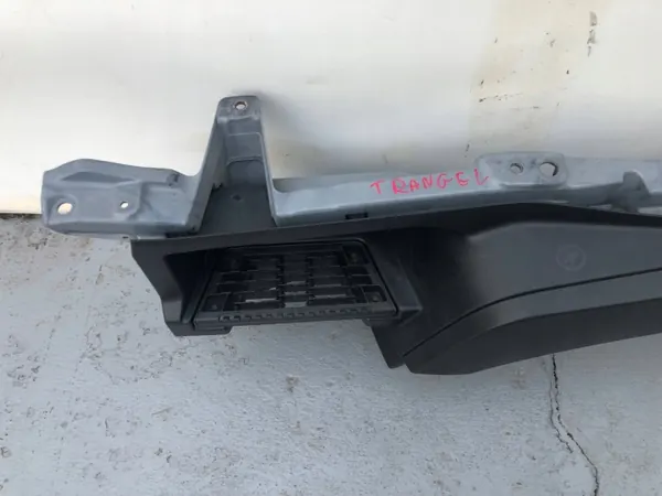 Marchepied gauche Renault Gama T Range OEM 82249132 image 5