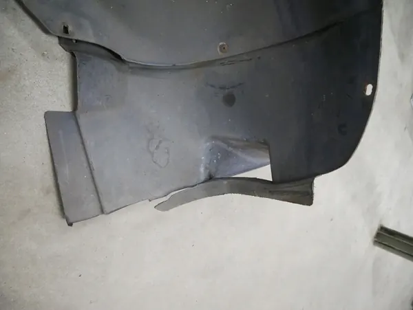 Front Right Wheel Arch VW Passat CC 08-12 OEM 3C8805978A image 2