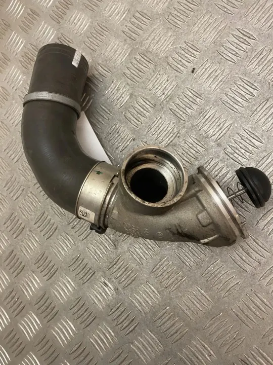 Pieza vacío turbo Volvo OEM 31431981 - Usado image 4