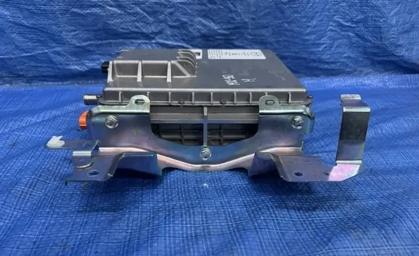 Inversor Mazda MX-30 DN4J-3051X-J Pieza OEM image 10