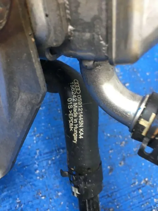 Refroidisseur EGR Audi Q7 4M OEM 06H121601P Occasion image 6