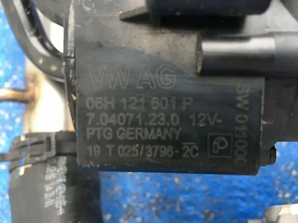 Refroidisseur EGR Audi Q7 4M OEM 06H121601P Occasion image 8