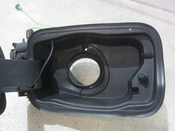 BMW X3 F25 Polttoainelippa OEM 51177238086 Musta image 7