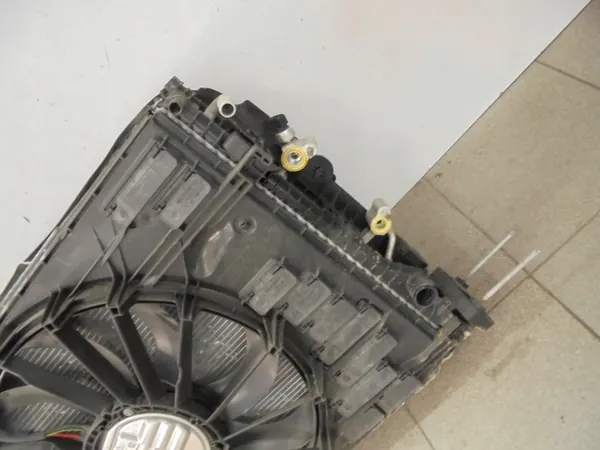 PAS PRZEDNI CHŁODNICE VOLVO XC60 II BENZYNA AUTOMAT image 5