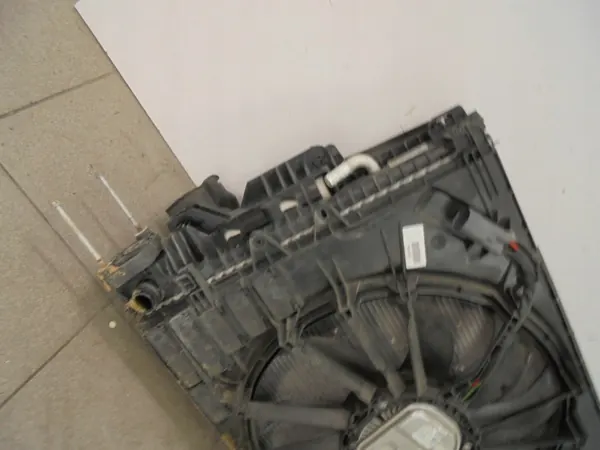 PAS PRZEDNI CHŁODNICE VOLVO XC60 II BENZYNA AUTOMAT image 6
