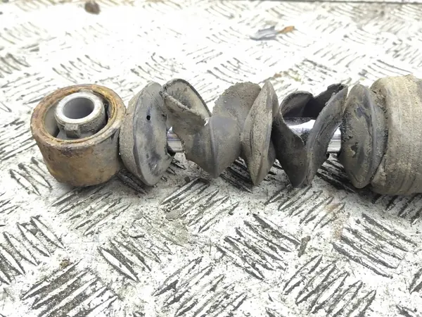 Ammortizzatore posteriore sinistro Hyundai Santa Fe 2013 OEM image 8