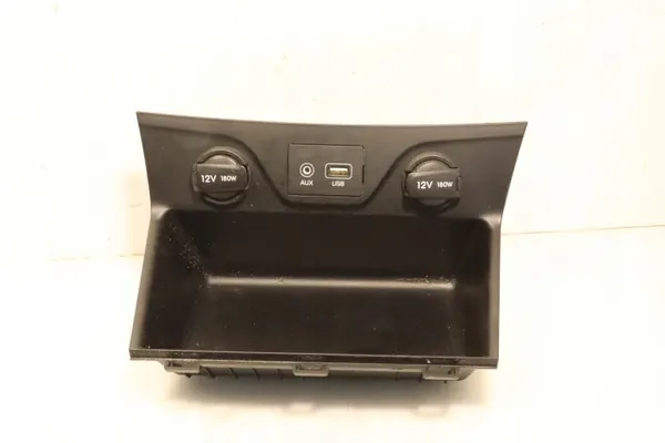 Compartiment 12V USB OEM 84630-D70604 pour Hyundai Tucson III image 2