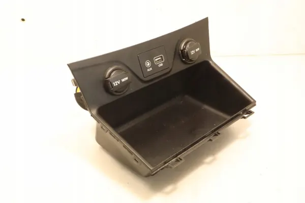 Compartiment 12V USB OEM 84630-D70604 pour Hyundai Tucson III image 4