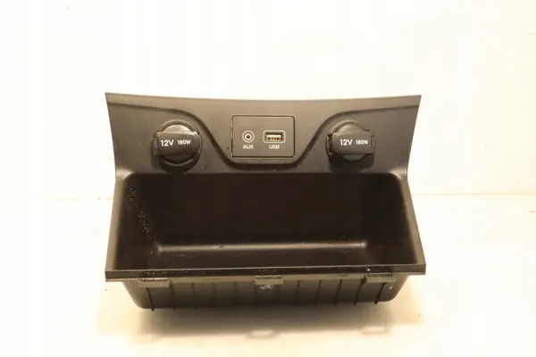 Compartiment 12V USB OEM 84630-D70604 pour Hyundai Tucson III image 6