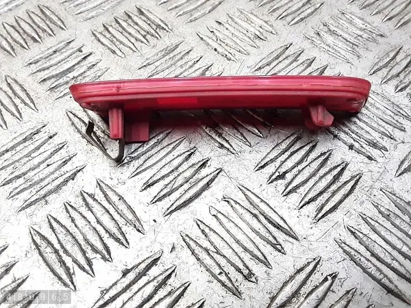 Reflector de luz trasera Dacia Duster 2013 8200384036 image 3