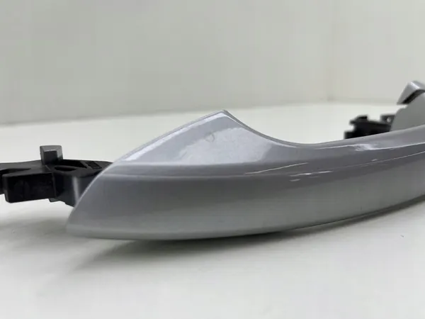 MERCEDES W204 Maniglia Porta Anteriore Sinistra A2047600170 image 3