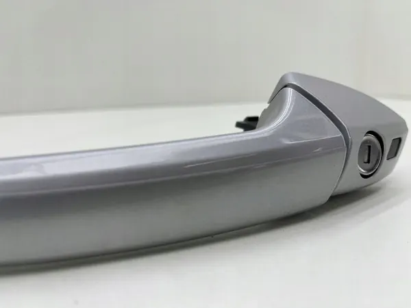 MERCEDES W204 Maniglia Porta Anteriore Sinistra A2047600170 image 4