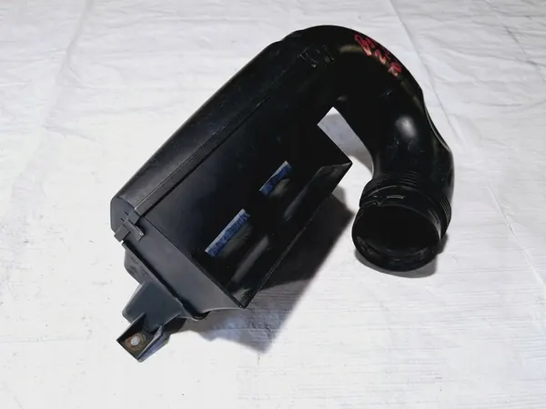 Conduto de admissão VW Passat B6 2.0 TDI 2005-2010 3C0805971A image 5