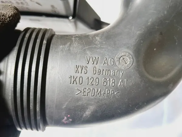 Conduto de admissão VW Passat B6 2.0 TDI 2005-2010 3C0805971A image 8