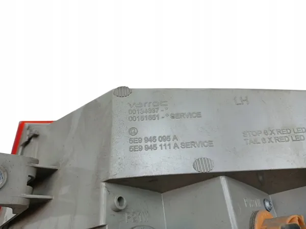 LÁMPARA TRASERA IZQUIERDA SKODA OCTAVIA III 2012-2016 COMBI 5E9945095A image 4