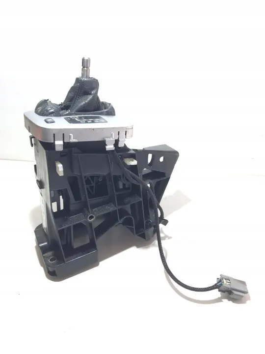 Selector de Marchas Volvo XC90 OEM P30776531 - Usado image 9
