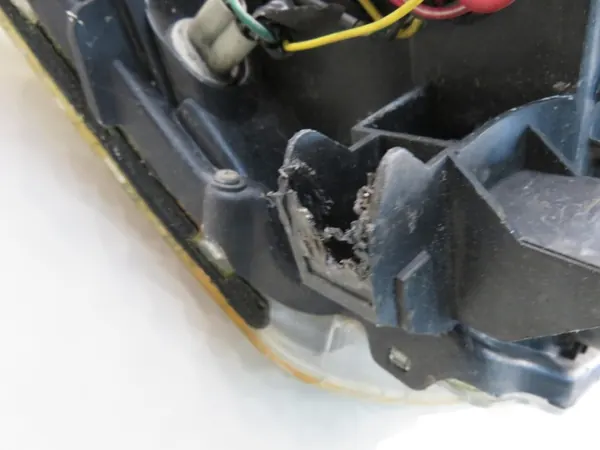 Vasen etuvalo OEM M1078238 Nissan Murano I:lle image 4