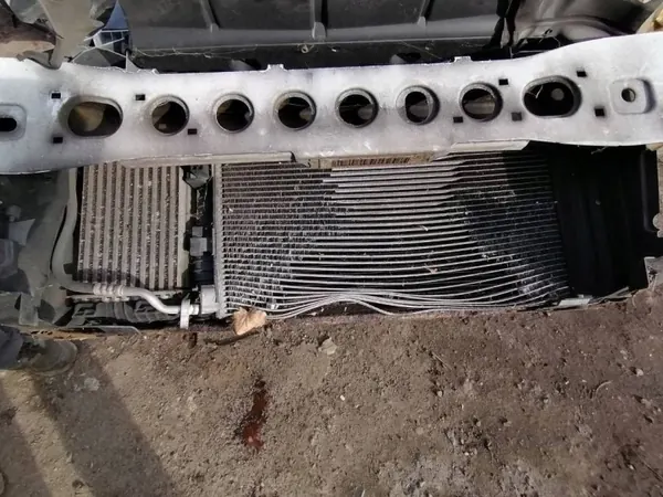 Radiateur avant complet Ford C-MAX MK2 1.6 TDCI OEM MIP17031 image 4