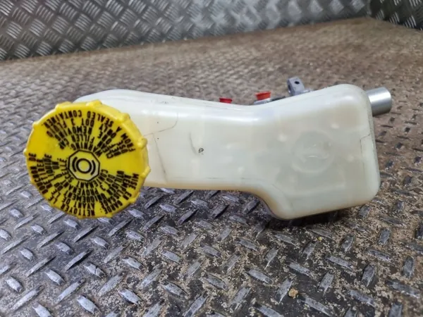 Réservoir de liquide de frein Chrysler Pacifica OEM 26415810073 image 4