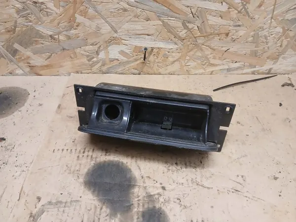 Cendrier Hyundai Galloper OEM 2 - 2000 2.5 TDI image 3