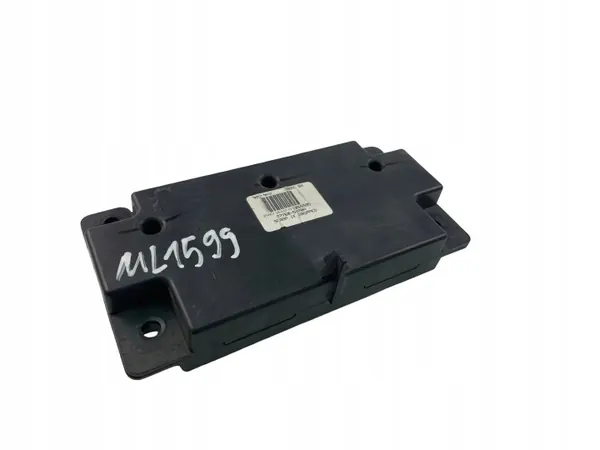 Nissan Navara D40 Audioversterker OEM 277605X20A image 2