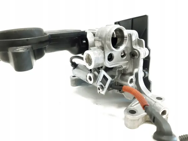 Oljepumpens Spännare Volvo XC60 II 2.0 Turbo image 6